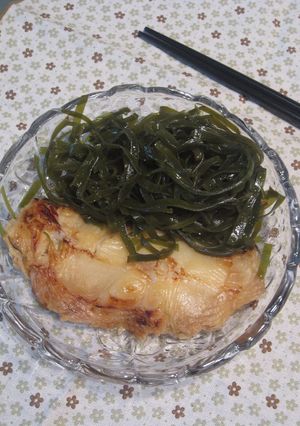焼きカレイとすき昆布の煮つけ-レシピのメイン写真
