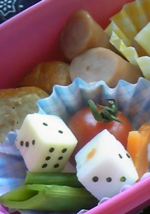 キャラ弁☆チーズサイコロ簡単おかず-レシピのメイン写真