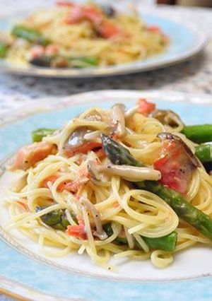 アスパラと鮭のクリームパスタ-レシピのメイン写真