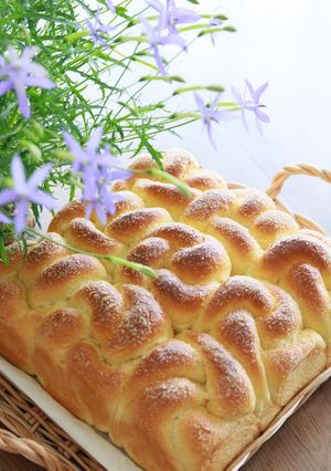 メープル風味のお花パン-レシピのメイン写真