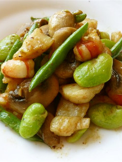 そら豆と海老&ホタテのカレーマヨ炒め-レシピのメイン写真