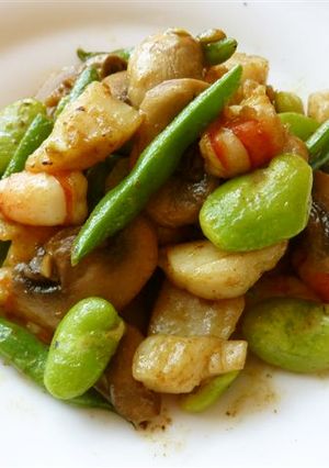そら豆と海老＆ﾎﾀﾃのｶﾚｰﾏﾖ炒め-レシピのメイン写真