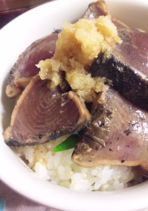 鰹のタタキののっけ丼-レシピのメイン写真