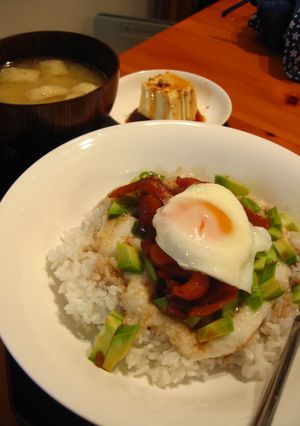 サーモンアボガドとろん丼-レシピのメイン写真