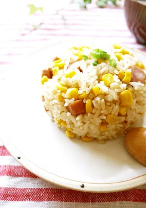 コーン☆ウインナー☆バター醤油炒飯-レシピのメイン写真