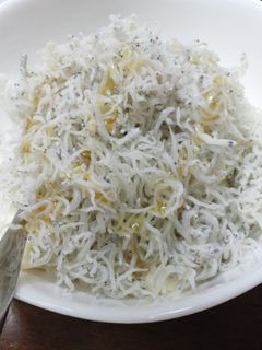 大好きな豆腐の食べ方…しらす☆-レシピのメイン写真