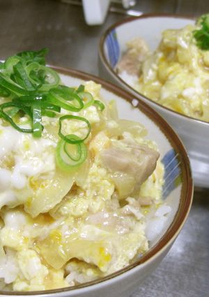 フライパンで簡単！めんつゆで親子丼！-レシピのメイン写真