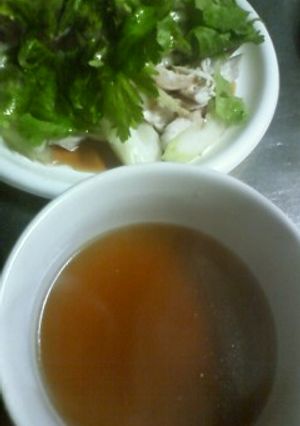 鶏のスープとセロリと鶏のサラダ-レシピのメイン写真
