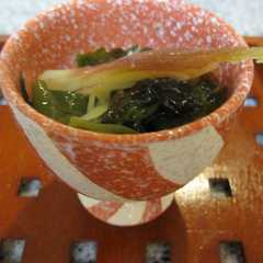 รูปของ 簡単!さっぱり!わかめと水菜のもずく酢