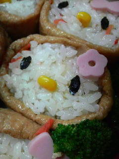 キャラ弁+キティいなり+-レシピのメイン写真