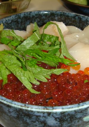 ちょっぴり贅沢!いくら・ホタテ丼-レシピのメイン写真
