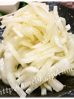 柚子胡椒でさっぱり大根サラダ-レシピのメイン写真