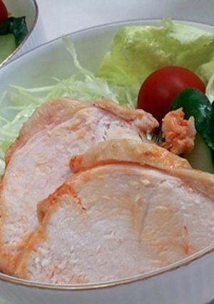 野菜ジュースで茹でた　コク旨鶏のサラダ-レシピのメイン写真
