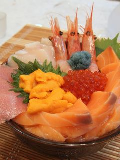 喰いネェ!! 豪華北海六色「メガ海鮮丼」-レシピのメイン写真