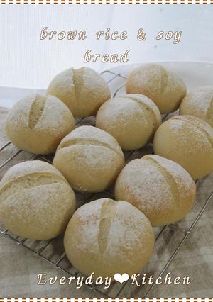 もちもち～玄米粉と豆乳の丸パン-レシピのメイン写真