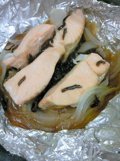 材料3つ!調味料なしで鮭のホイル焼き-レシピのメイン写真
