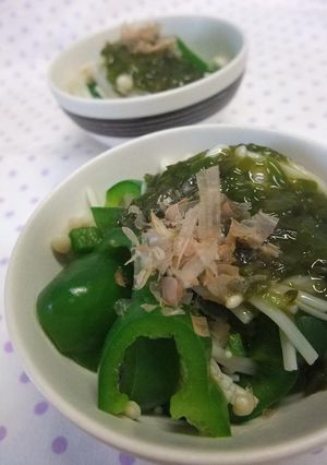 つるつるっと♪ピーマンとめかぶのおひたし-レシピのメイン写真