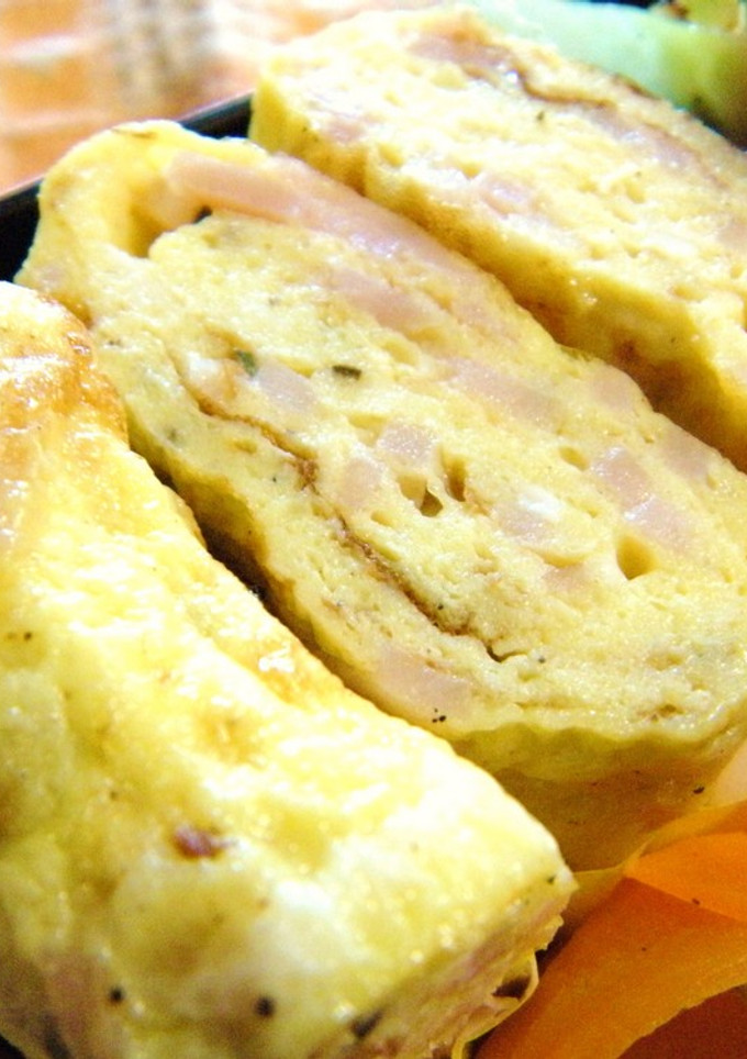 お弁当に❀ハムとマヨの卵焼き～バジル風味-レシピのメイン写真