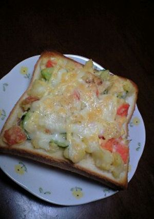 朝食に！食パンにポテトサラダ-レシピのメイン写真