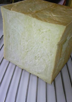 **バニラ香るふわふわ食パン**-レシピのメイン写真