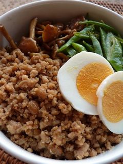 納豆そぼろ4色丼-レシピのメイン写真