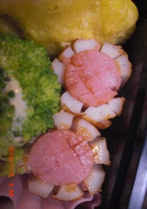 ちくわとウインナーでひまわりのお花♪-レシピのメイン写真
