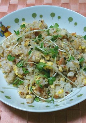 “お魚チャーハン”で鉄分補給！-レシピのメイン写真