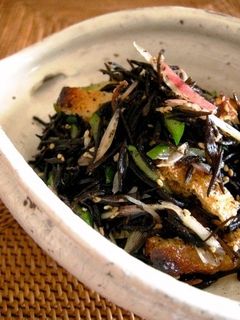 カリカリさくさく油揚げとひじきの和え物-レシピのメイン写真