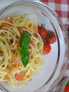 トマトとバジルの冷たいパスタ-レシピのメイン写真