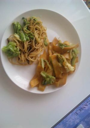 キャベツたっぷり焼きパスタ♪２種類-レシピのメイン写真