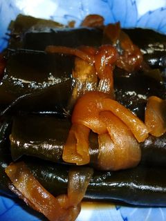 <おせちⅤ>だしをとった昆布で昆布巻き-レシピのメイン写真