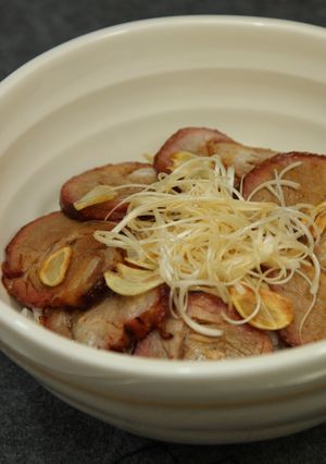 ☆焼豚で♪かんたんピリ辛チャーシュー丼-レシピのメイン写真