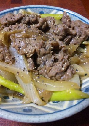 牛肉と新玉ねぎのオイスター炒め-レシピのメイン写真