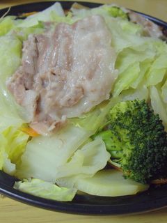 タジン鍋の野菜蒸し豚ばら肉乗せ。ポン酢で-レシピのメイン写真