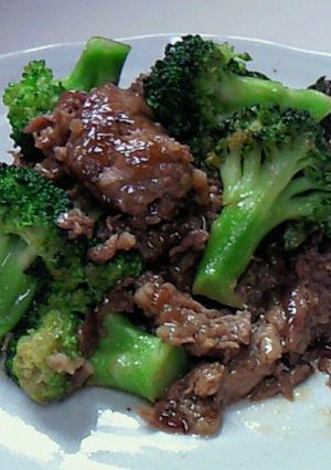 牛肉とブロッコリーのオイスターソース炒め-レシピのメイン写真