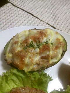 美人になろう!アボカドのチーズ焼き-レシピのメイン写真