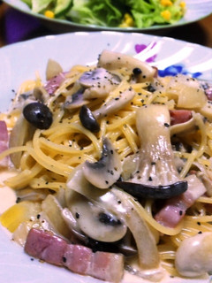 *キノコとベーコンのクリームパスタ*-レシピのメイン写真
