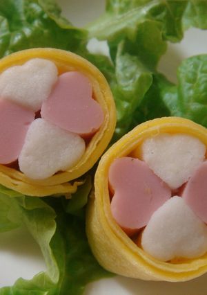 ✿お弁当♪ ハート４つのお花✿-レシピのメイン写真