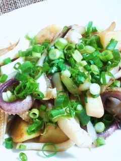 イカとジャガイモのバター炒め-レシピのメイン写真