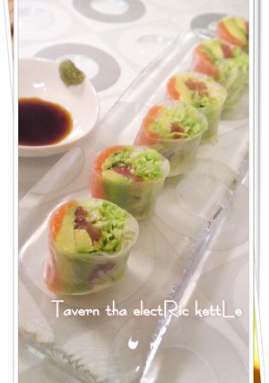 アボカドでトロサーモンな生春巻き-レシピのメイン写真