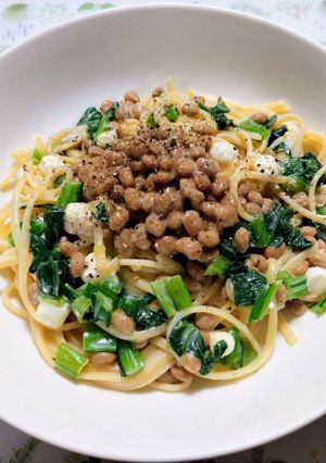 簡単昼食夕飯！小松菜クリチ納豆和風パスタ-レシピのメイン写真