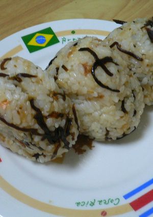 ★フライドオニオンと昆布のおにぎり★-レシピのメイン写真