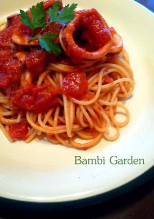 イカのトマトソースパスタ♪-レシピのメイン写真