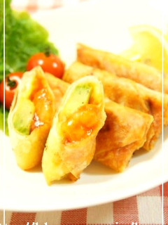 簡単♪エビチリ春巻きアボカド&チーズin-レシピのメイン写真