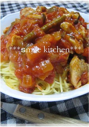 ピリ辛チキンのトマトソースパスタ-レシピのメイン写真