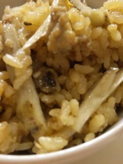 角煮の汁で炊き込みご飯-レシピのメイン写真