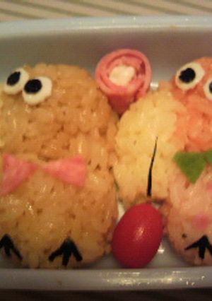 キャラ弁　キョロちゃん　いちごもっ-レシピのメイン写真
