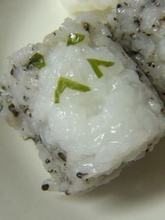 俵おにぎり型でつくる★トトロむすび-レシピのメイン写真