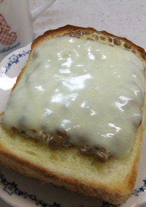 ◇意外にイケる！納豆チーズトースト◇-レシピのメイン写真