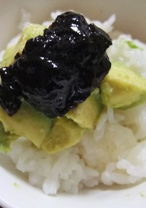 アボカドとのり佃煮ごはん-レシピのメイン写真